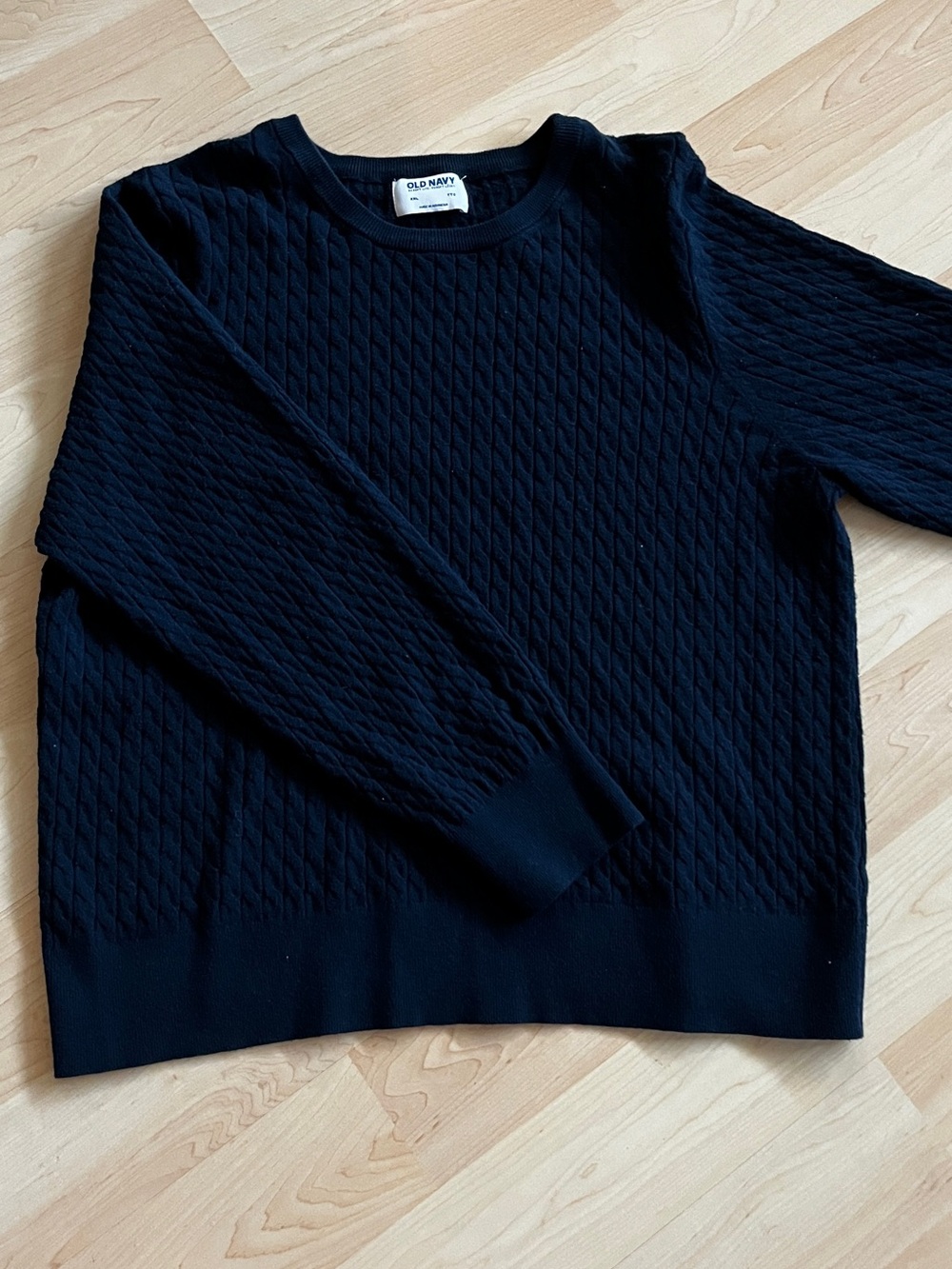 Old Navy Woman’s Dark Navy Cable Knit Crewneck Sweater